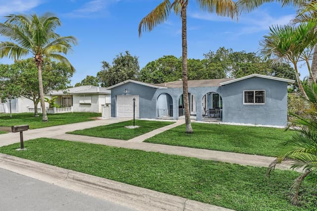 5260 SW 6TH Place, Margate FL 33068 - Margate, FL - Photo 3