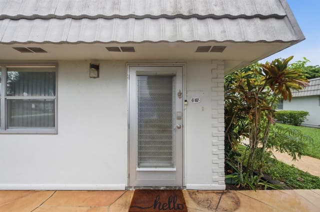 167 Valencia G, Delray Beach FL 33446 - Delray Beach, FL - Photo 6
