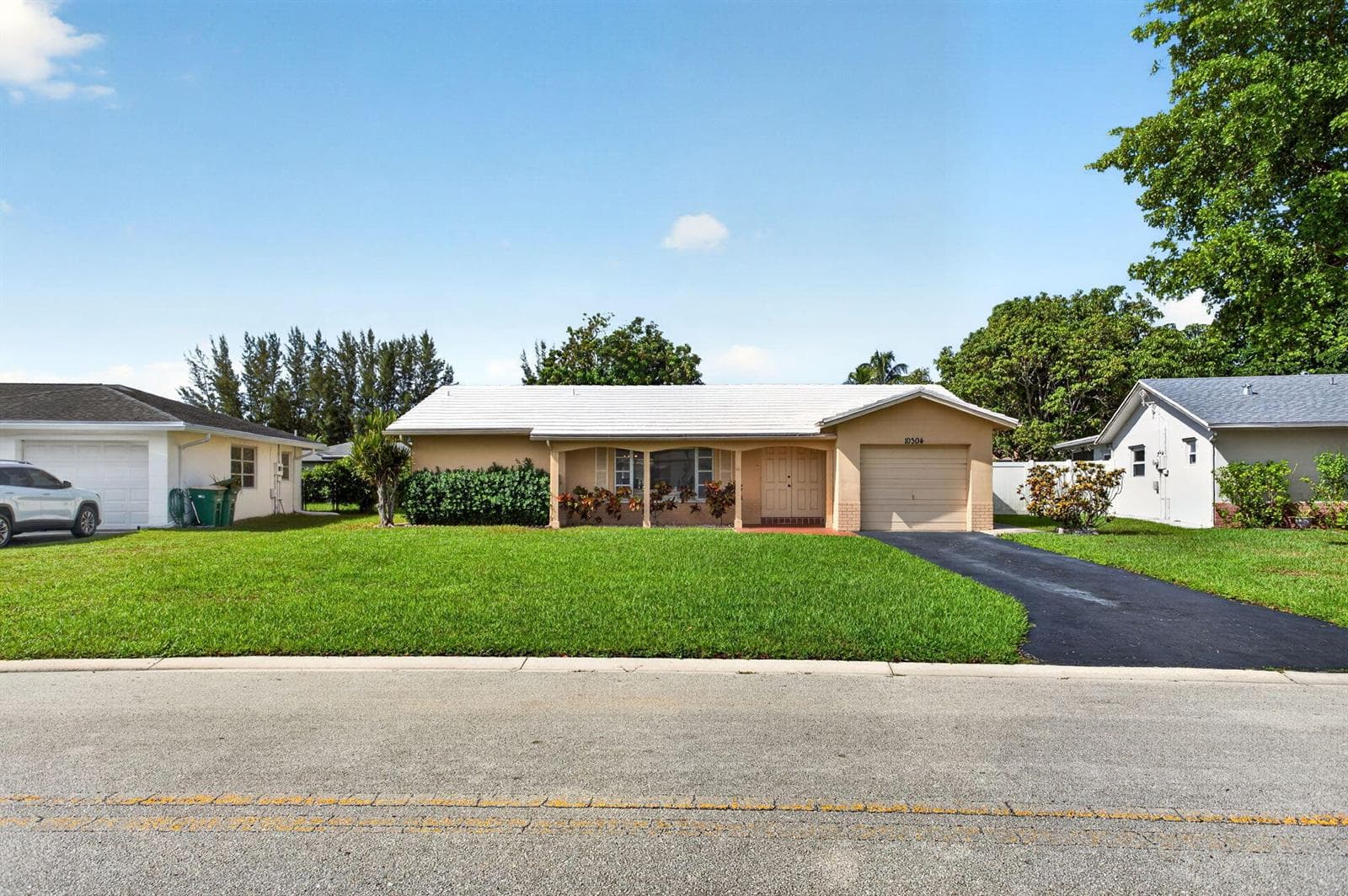 10304 NW 80th Drive, Tamarac FL 33321
