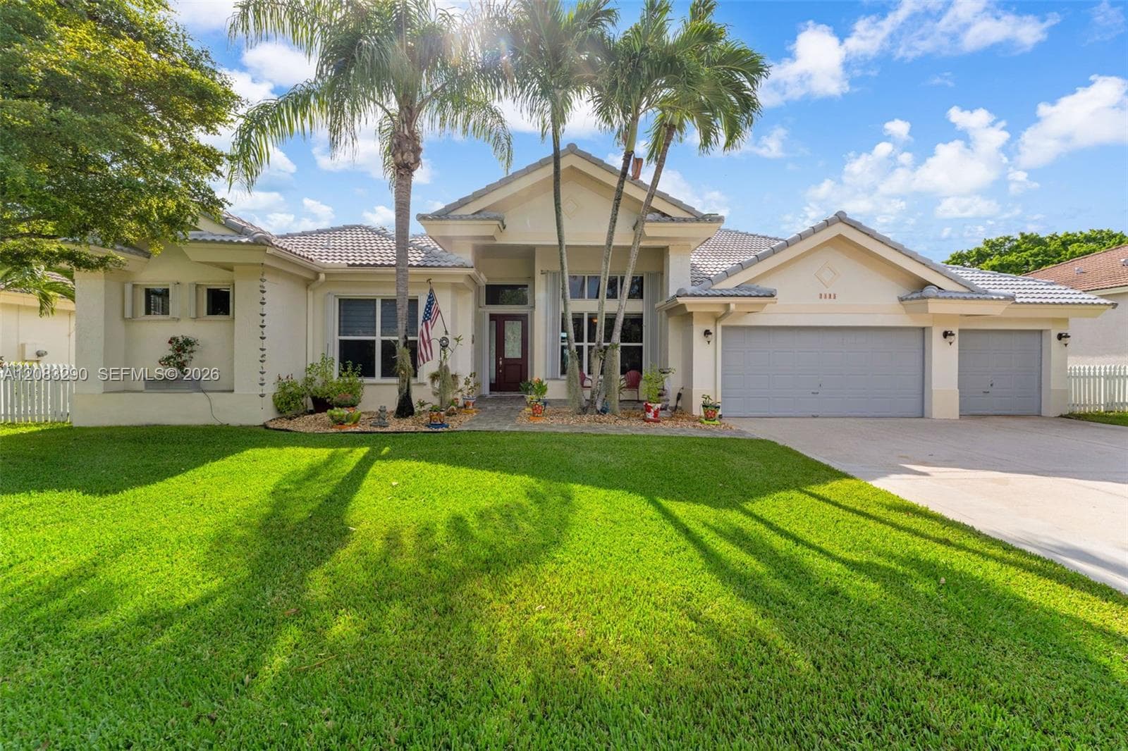 2825 Fairways Dr, Homestead FL 33035
