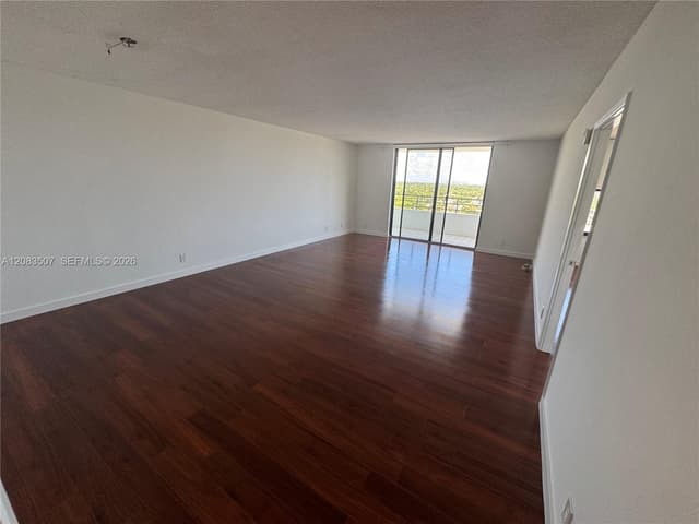 2500 Parkview Dr # 1109, Hallandale Beach FL 33009 - Hallandale Beach, FL - Photo 2