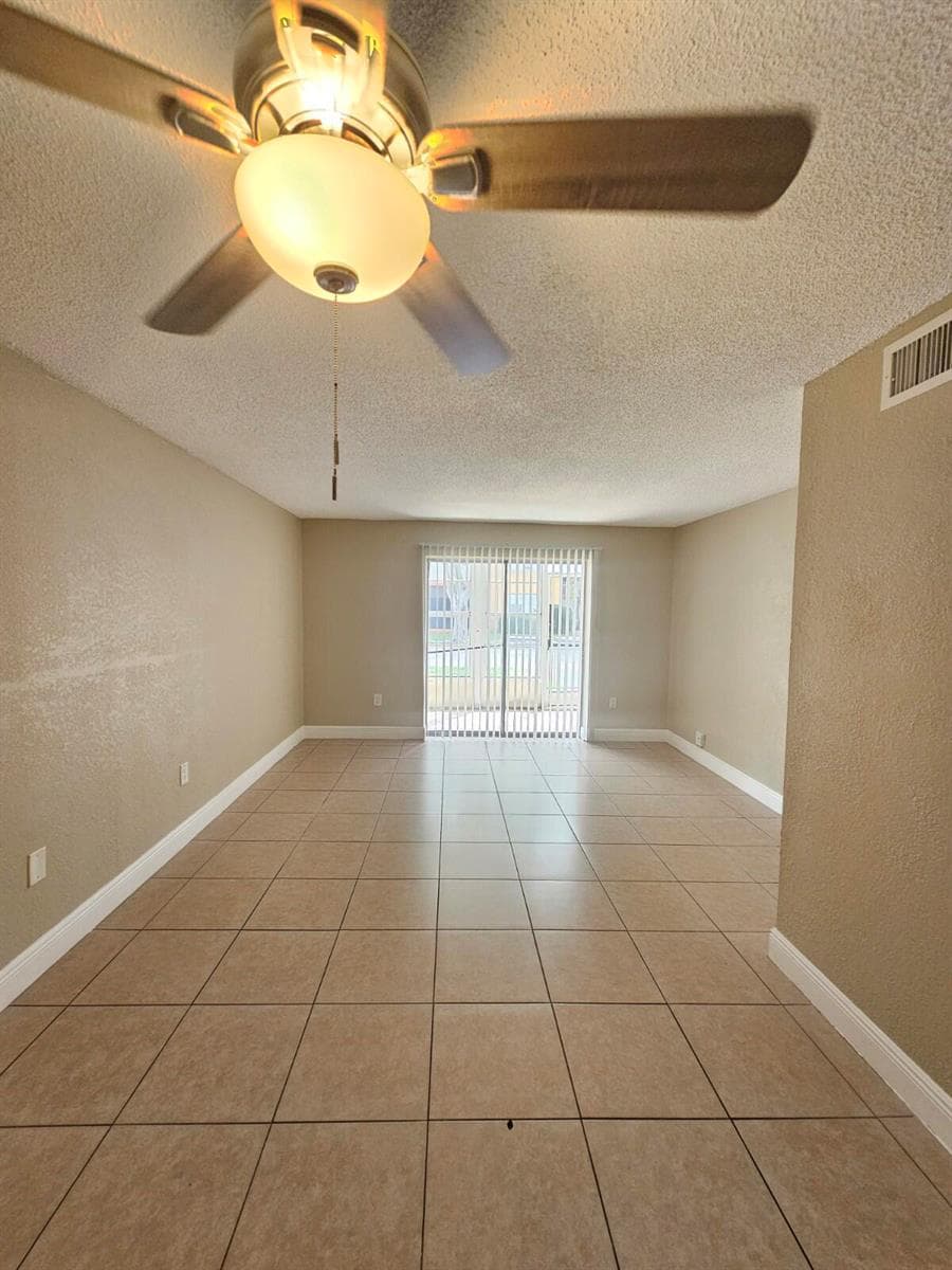 4324 NW 9TH Avenue # 1C, Deerfield Beach FL 33064 - Deerfield Beach, FL - Photo 1