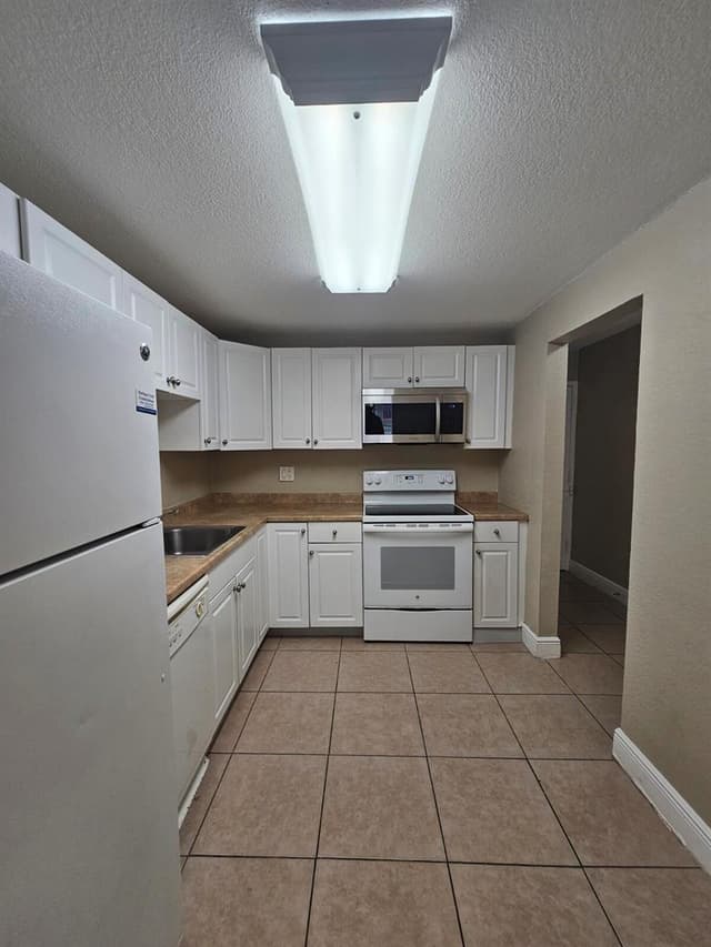 4324 NW 9TH Avenue # 1C, Deerfield Beach FL 33064 - Deerfield Beach, FL - Photo 5