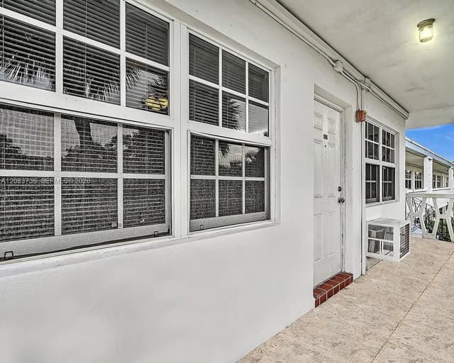 1451 NE 170th St # 201A, North Miami Beach FL 33162 - North Miami Beach, FL - Photo 2