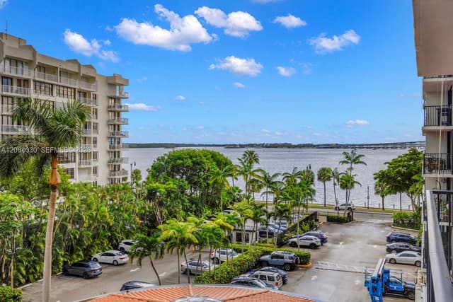 1450 Brickell Bay Dr # 511, Miami FL 33131 - Miami, FL - Photo 3