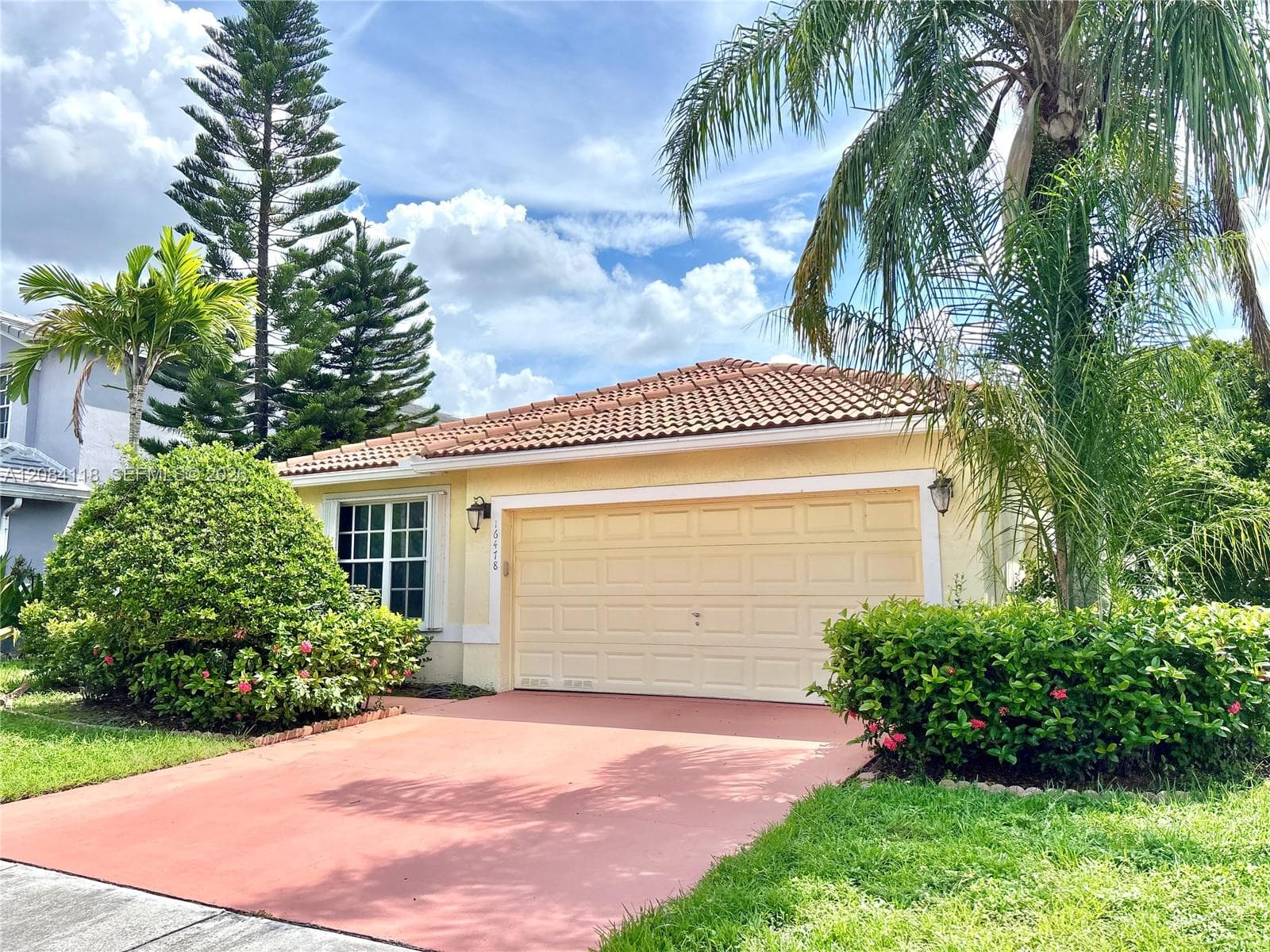 16478 NW 20th St, Pembroke Pines FL 33028
