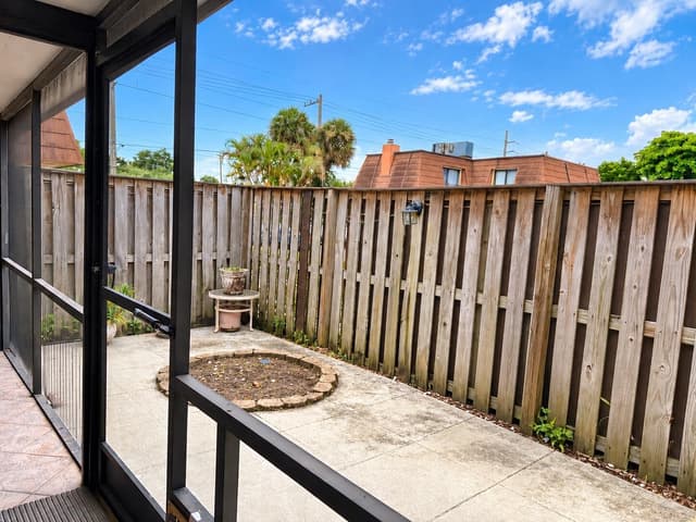 4161 TURNBERRY Circle # 28, Lake Worth FL 33467 - Lake Worth, FL - Photo 7