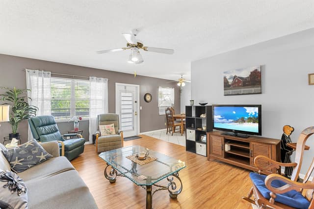 159 Newport J, Deerfield Beach FL 33442 - Deerfield Beach, FL - Photo 6