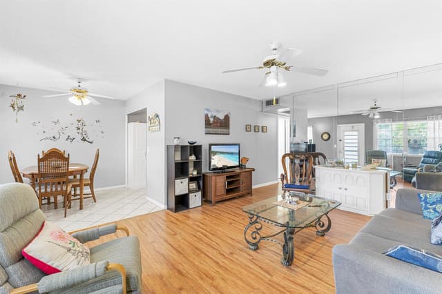 159 Newport J, Deerfield Beach FL 33442 - Deerfield Beach, FL - Photo 5