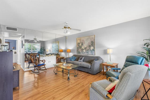 159 Newport J, Deerfield Beach FL 33442 - Deerfield Beach, FL - Photo 4