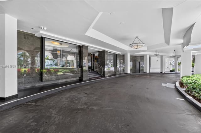5660 W Collins Ave # 6D, Miami Beach FL 33140 - Miami Beach, FL - Photo 3