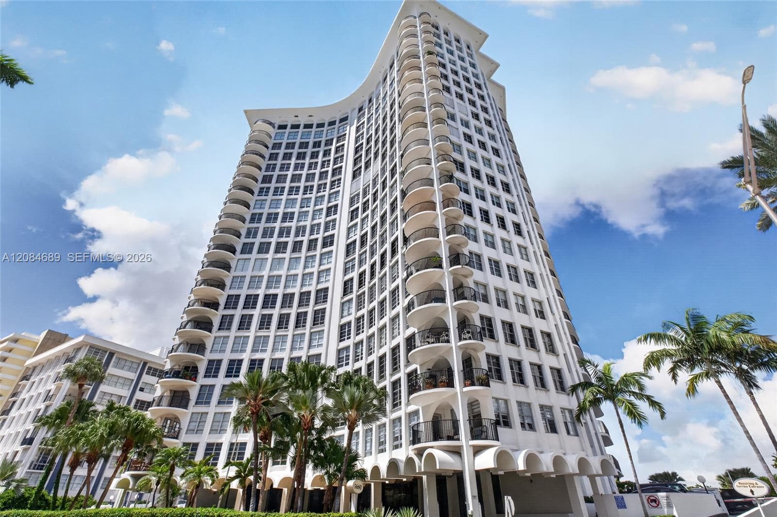 5660 W Collins Ave # 6D, Miami Beach FL 33140 - Miami Beach, FL - Photo 1
