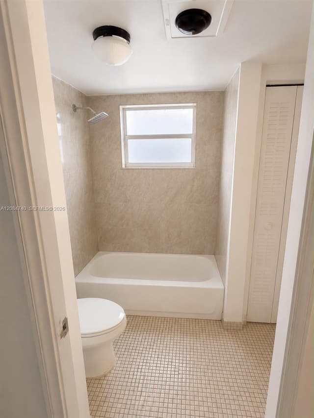 9440 Live Oak Pl # 106, Davie FL 33324 - Davie, FL - Photo 6