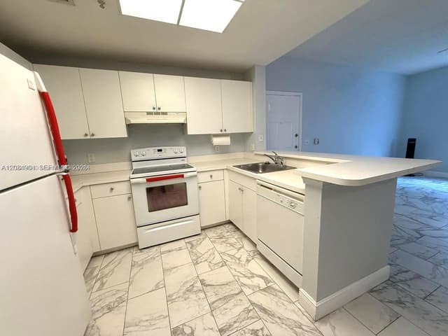 2015 SE 10th Ave # 127, Fort Lauderdale FL 33316 - Fort Lauderdale, FL - Photo 3