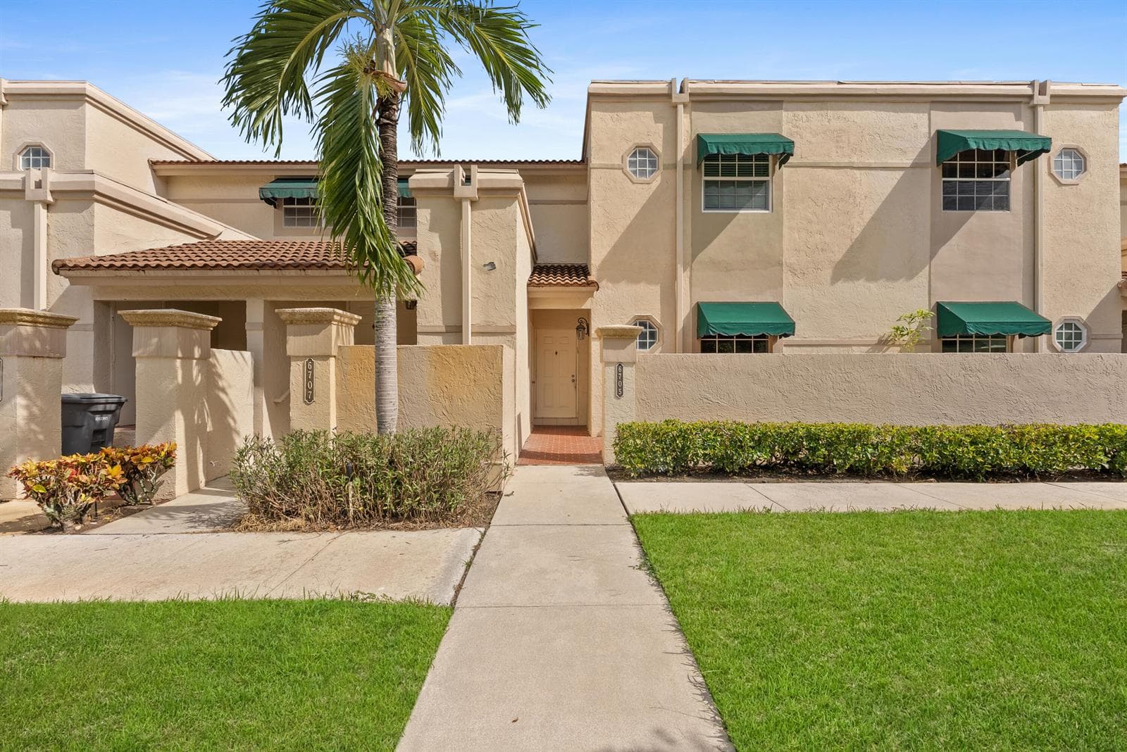 6705 Via Regina, Boca Raton FL 33433 - Boca Raton, FL - Photo 1