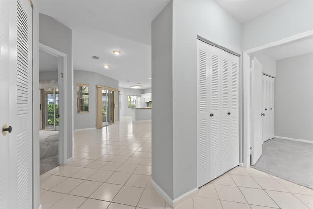 6705 Via Regina, Boca Raton FL 33433 - Boca Raton, FL - Photo 5