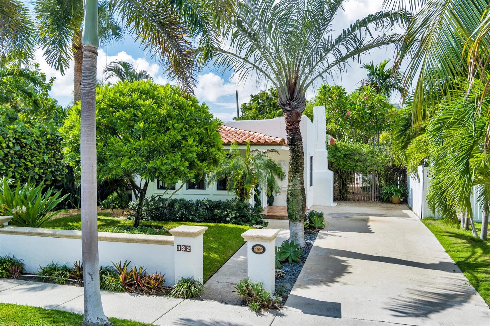 332 PILGRIM Road, West Palm Beach FL 33405