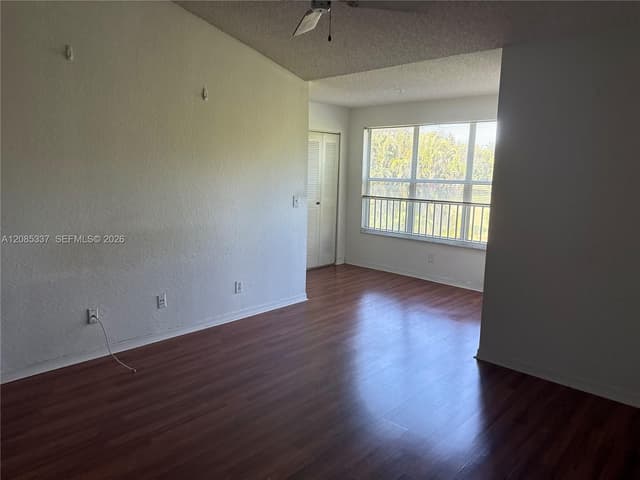 437 Vista Isles Dr, # 2223, Sunrise FL 33325 - Sunrise, FL - Photo 4