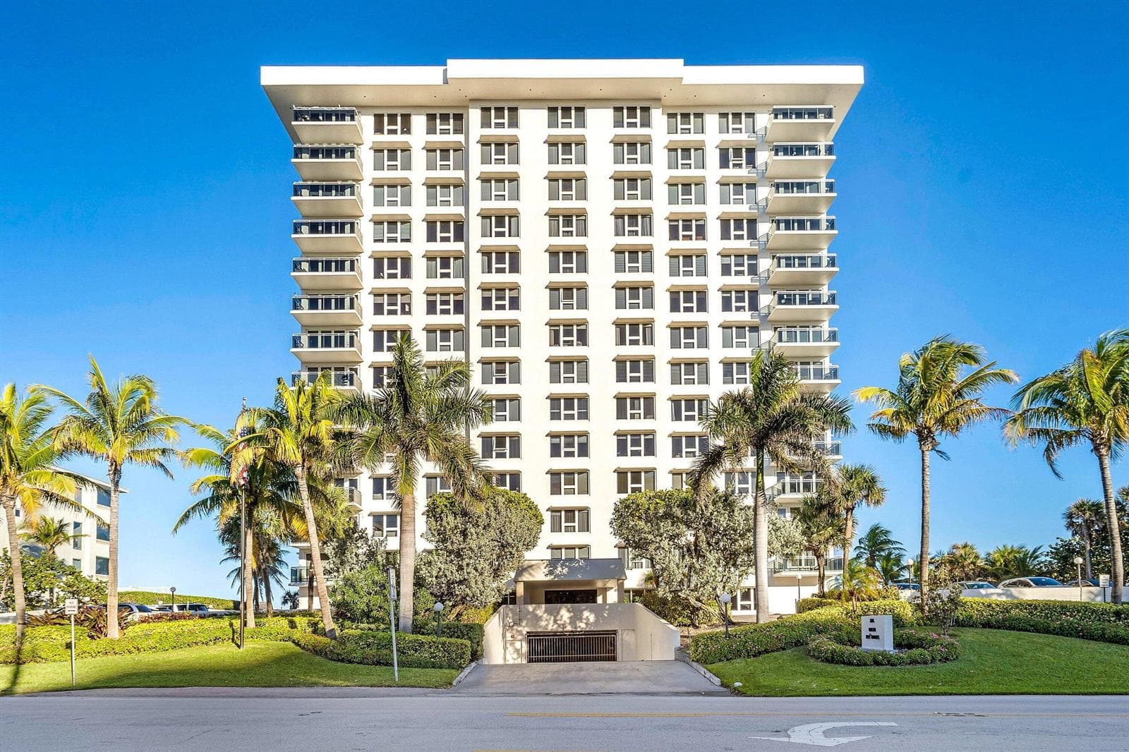 2066 N OCEAN Boulevard, Boca Raton FL 33431
