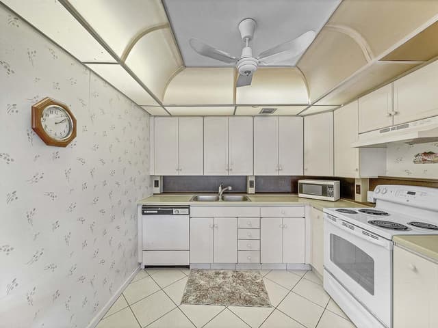 3002 Ventnor # G, Deerfield Beach FL 33442 - Deerfield Beach, FL - Photo 5