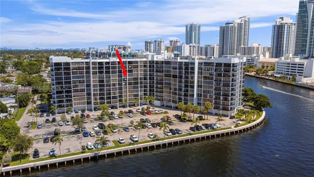 200 Leslie Dr # 724, Hallandale Beach FL 33009 - Hallandale Beach, FL - Photo 2