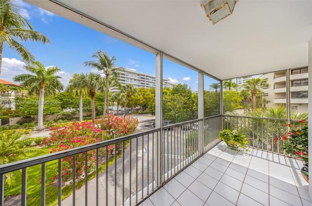 150 Ocean Lane Dr # 2H, Key Biscayne FL 33149 - Key Biscayne, FL - Photo 3