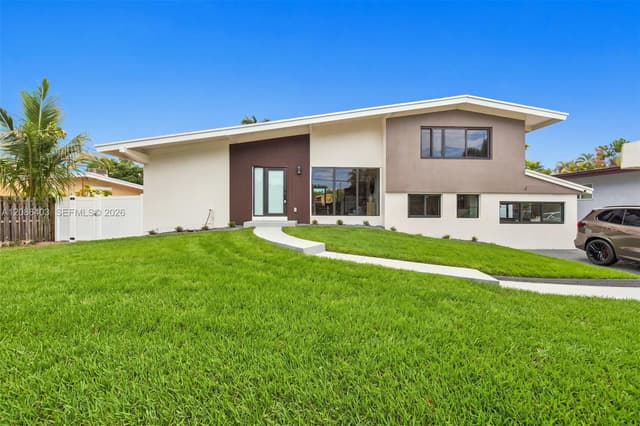 2412 Sugarloaf Ln, Fort Lauderdale FL 33312 - Fort Lauderdale, FL - Photo 2