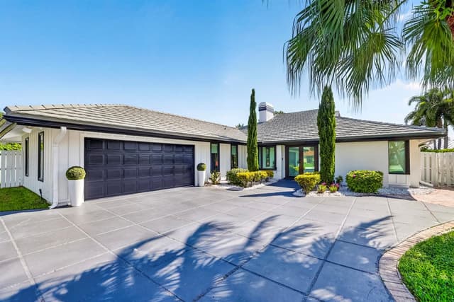 12894 N Normandy Way, Palm Beach Gardens FL 33410 - Palm Beach Gardens, FL - Photo 4