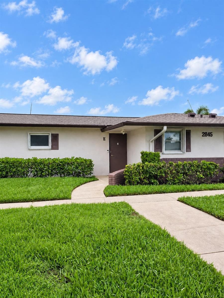 2845 CROSLEY Drive E, West Palm Beach FL 33415 - West Palm Beach, FL - Photo 1