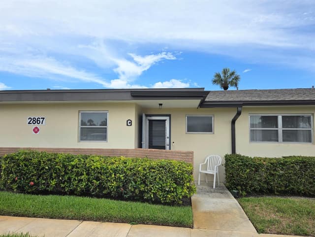 2867 Ashley Drive W # C, West Palm Beach FL 33415 - West Palm Beach, FL - Photo 2