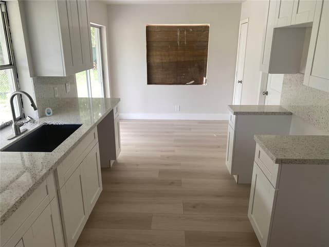5010 NW 22nd St, Lauderhill FL 33313 - Lauderhill, FL - Photo 5