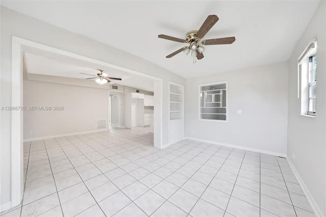 5618 Cinnamon Dr, West Palm Beach FL 33415 - West Palm Beach, FL - Photo 3