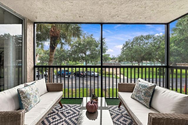 5260 NW 2nd Avenue Unit 204, Boca Raton FL 33487 - Boca Raton, FL - Photo 3