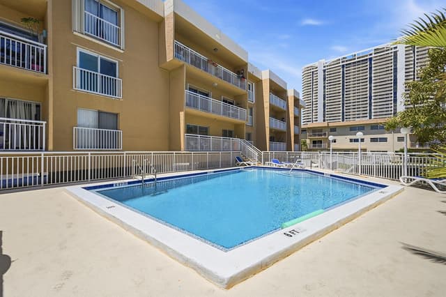 17051 NE 35TH Avenue # 307, North Miami Beach FL 33160 - North Miami Beach, FL - Photo 3