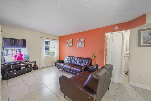 20005 NE 3rd Ct # 3, Miami FL 33179 - Miami, FL - Photo 5