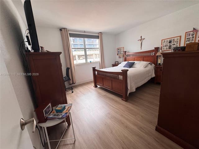 401 69th St # 407, Miami Beach FL 33141 - Miami Beach, FL - Photo 4