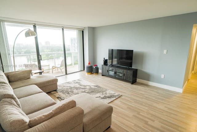 3701 N Country Club Dr # 1807, Aventura FL 33180 - Aventura, FL - Photo 7