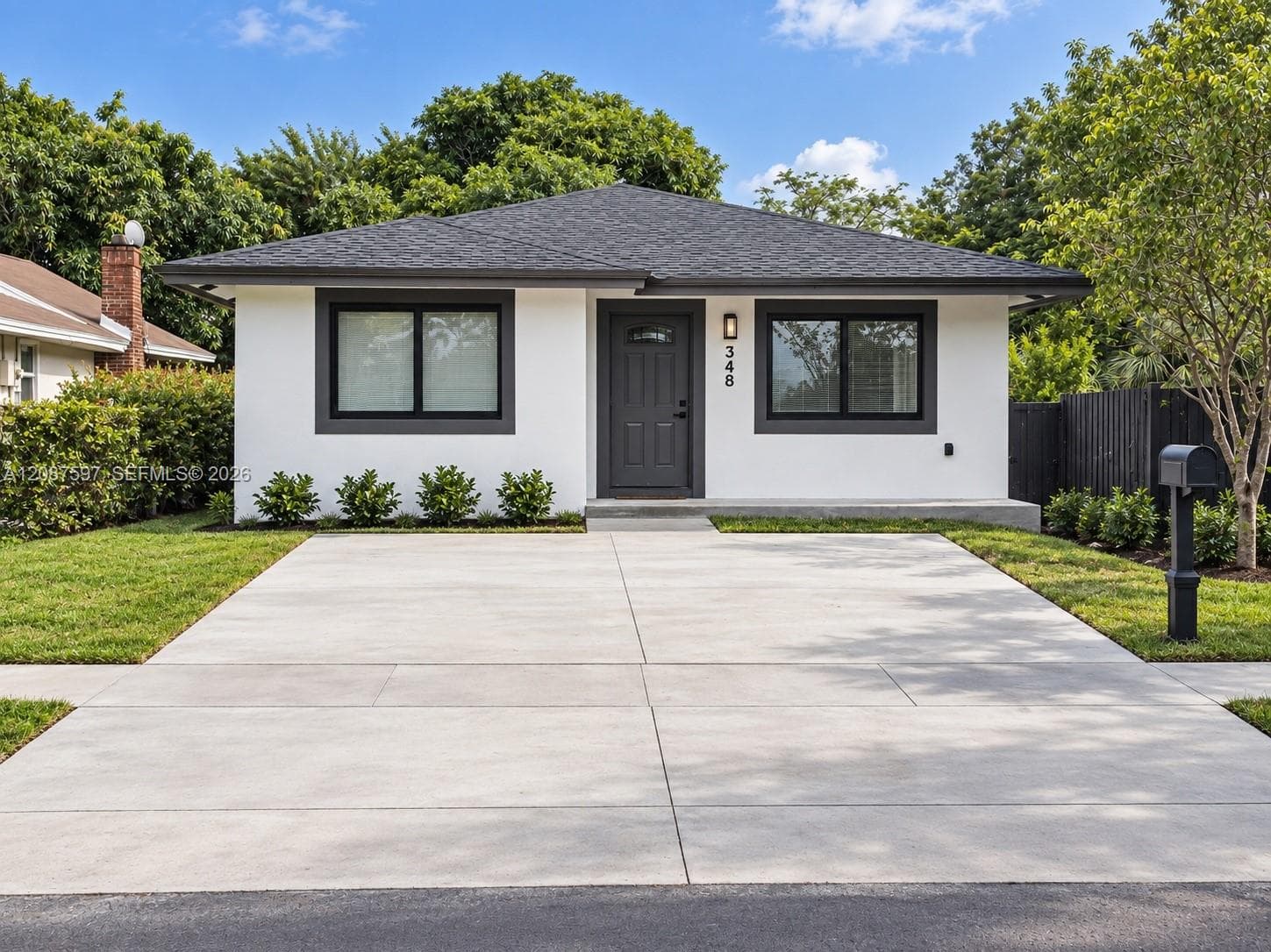 348 NW 8th St, Pompano Beach FL 33060 - Pompano Beach, FL - Photo 1