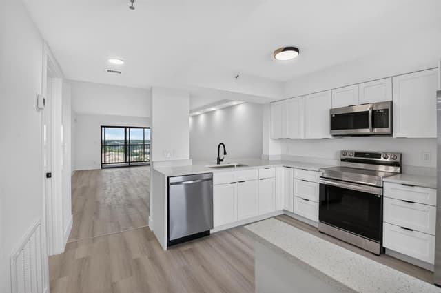 6866 HUNTINGTON Lane # 707, Delray Beach FL 33446 - Delray Beach, FL - Photo 4