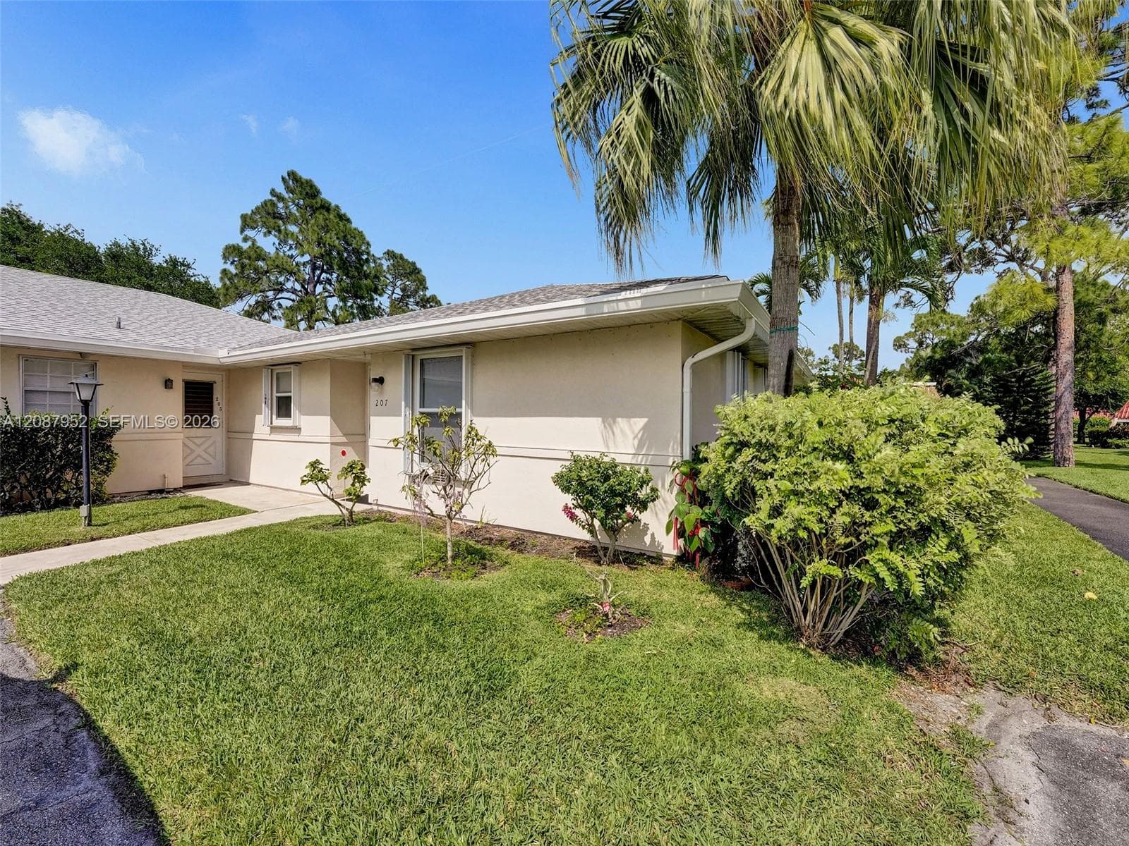207 Cape Cod Cir # 207, Lake Worth FL 33467 - Lake Worth, FL - Photo 1