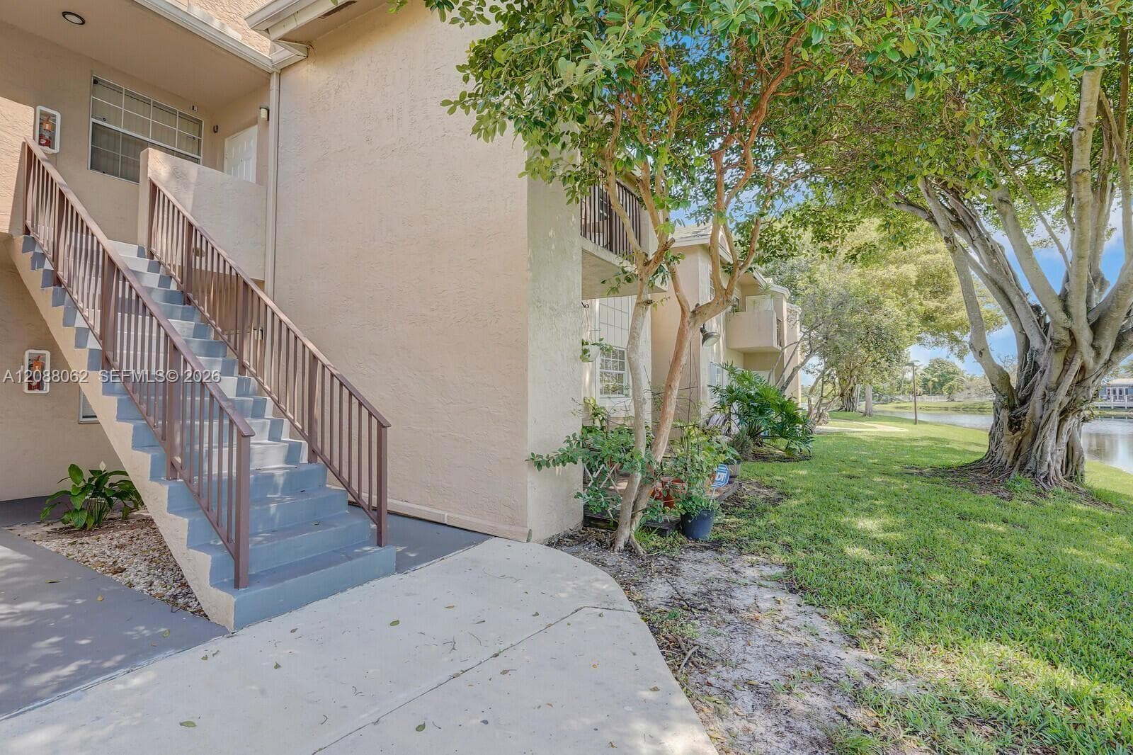 1971 NW 96th Ter # 9K, Pembroke Pines FL 33024 - Pembroke Pines, FL - Photo 1