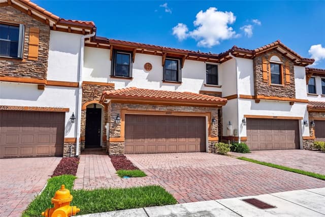 16605 SW 42nd Way, Miami FL 33185 - Miami, FL - Photo 3