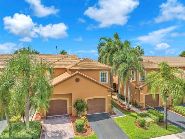 1303 Presidio Dr # 41, Weston FL 33327 - Weston, FL - Photo 3