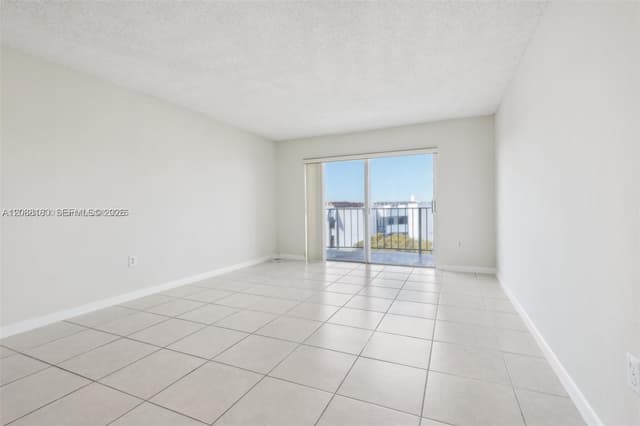 9360 Fontainebleau Blvd # 612, Miami FL 33172 - Miami, FL - Photo 5