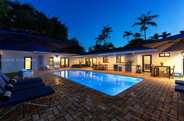 13575 SW 72nd Ct, Pinecrest FL 33156 - Pinecrest, FL - Photo 2