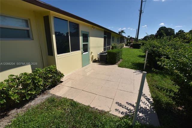 2941 Crosley Dr W # H, West Palm Beach FL 33415 - West Palm Beach, FL - Photo 5