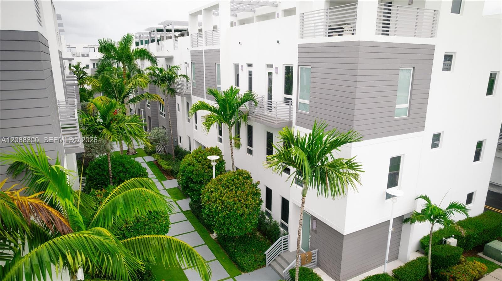 9165 NW 33rd St # 9165, Doral FL 33172 - Doral, FL - Photo 1
