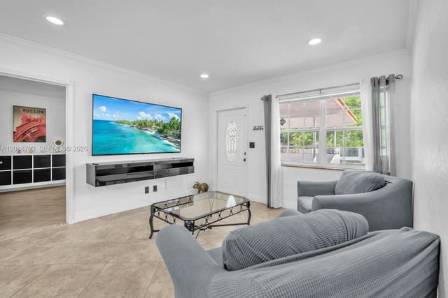 6508 Plunkett St, Hollywood FL 33023 - Hollywood, FL - Photo 5