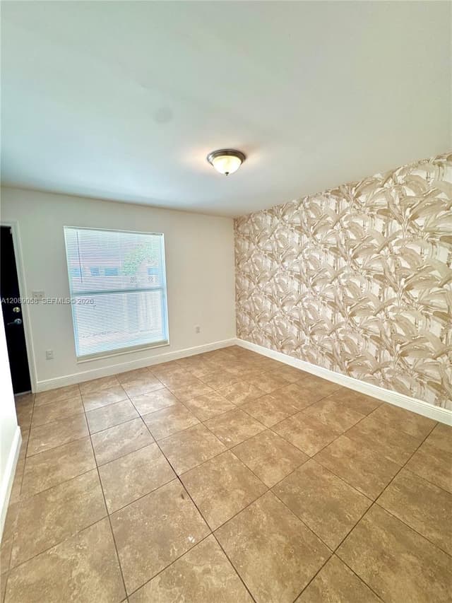 1968 NW 4th Ct # 323, Miami FL 33136 - Miami, FL - Photo 2