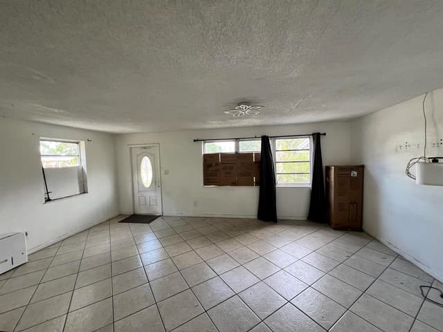 5671 NE 8TH Avenue, Oakland Park FL 33334 - Oakland Park, FL - Photo 6